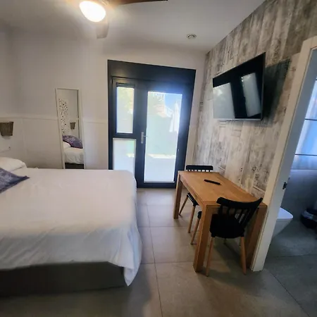 Playa De Covachos 2 Penzion